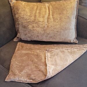 Maya 16x24 Plush Accent Pillow Covers